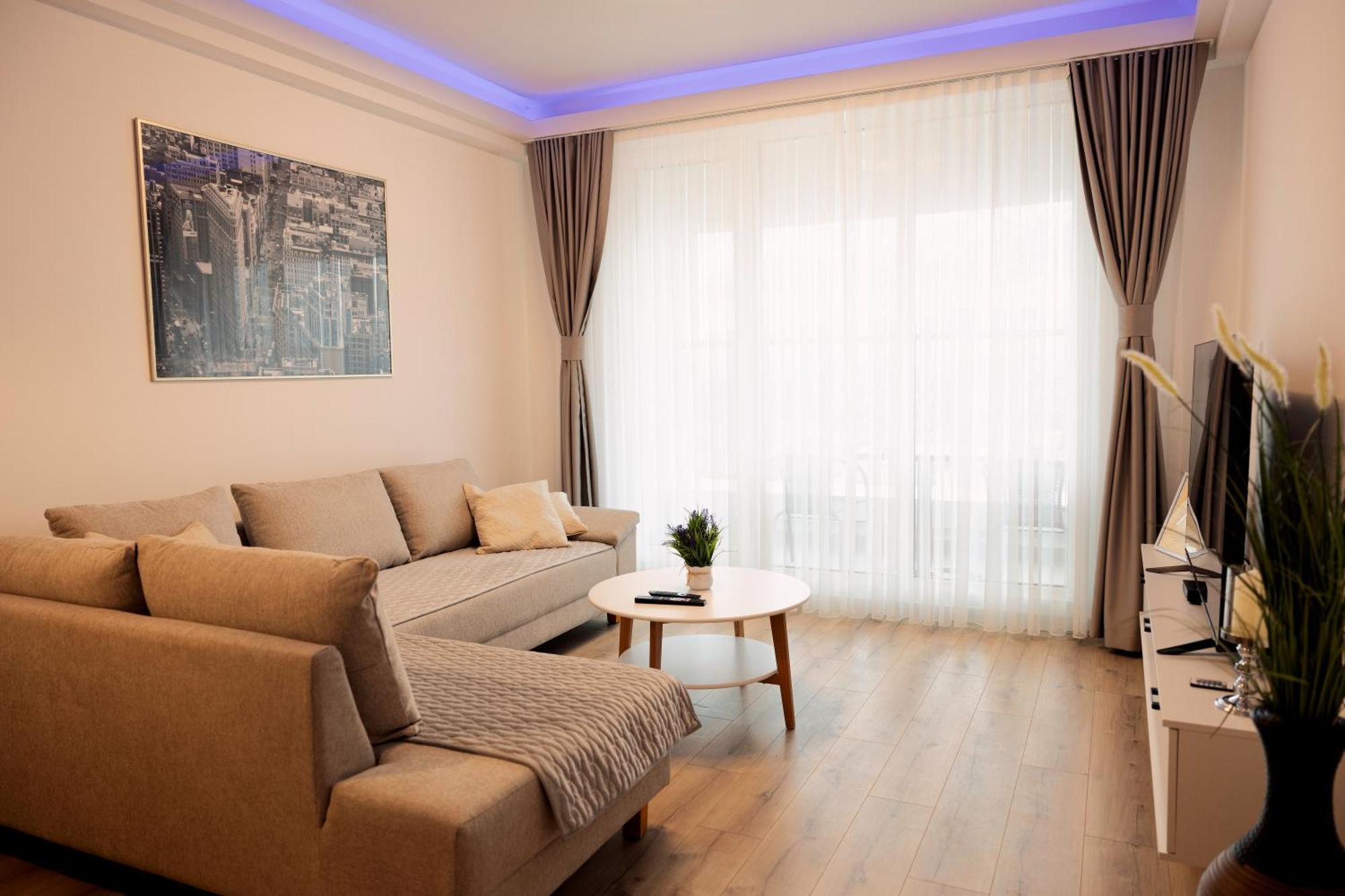 33Rd Floor Twin Apartments In Cevahir Sky City Complex With Pool, Spa, Fitness And Parking Included In Price Skopje Ngoại thất bức ảnh