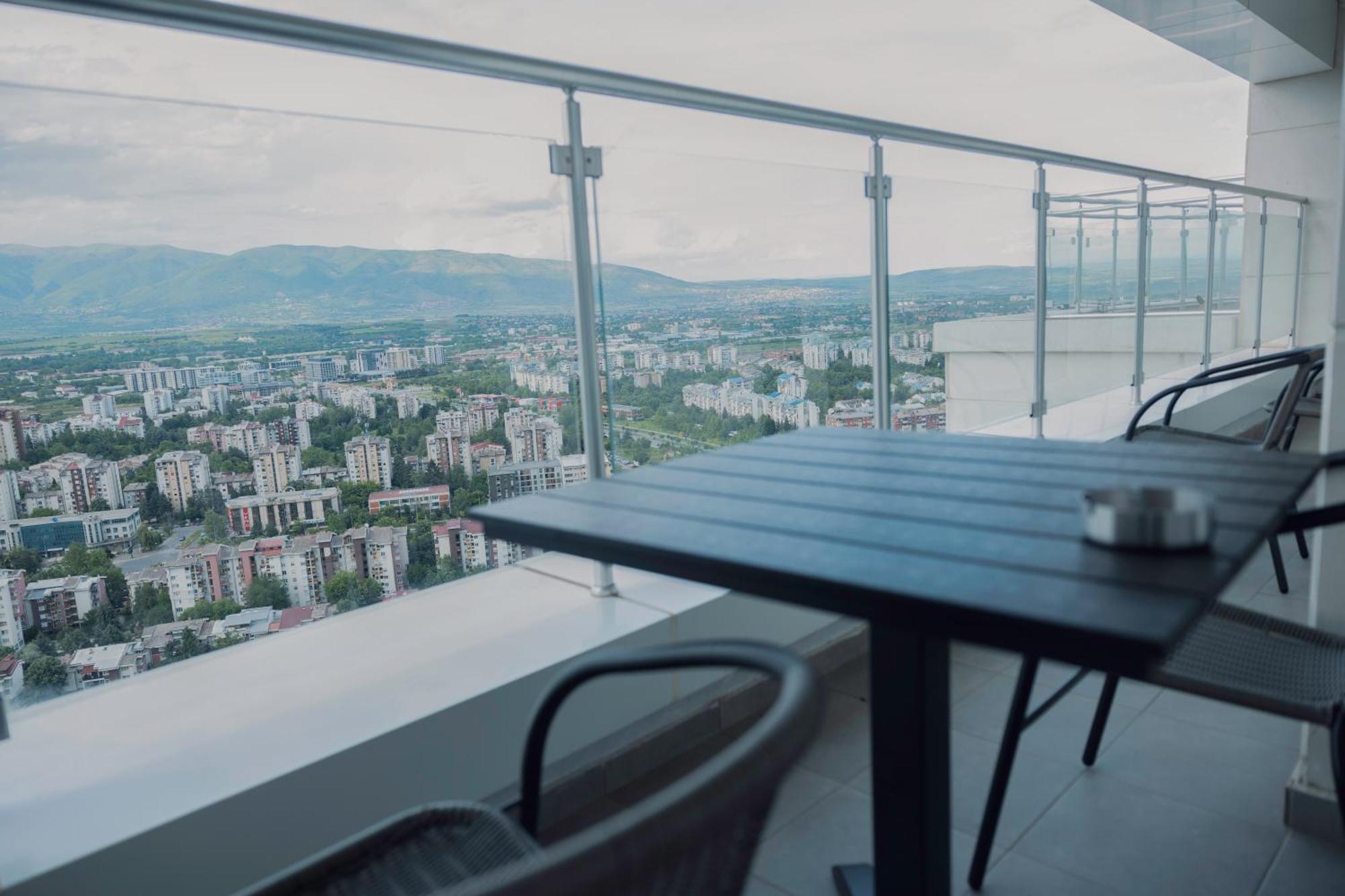 33Rd Floor Twin Apartments In Cevahir Sky City Complex With Pool, Spa, Fitness And Parking Included In Price Skopje Ngoại thất bức ảnh